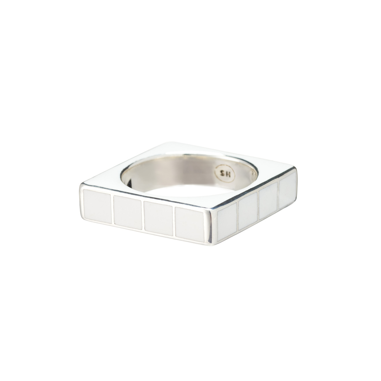 SHAMELESS Белое квадратное кольцо из серебра с эмалью