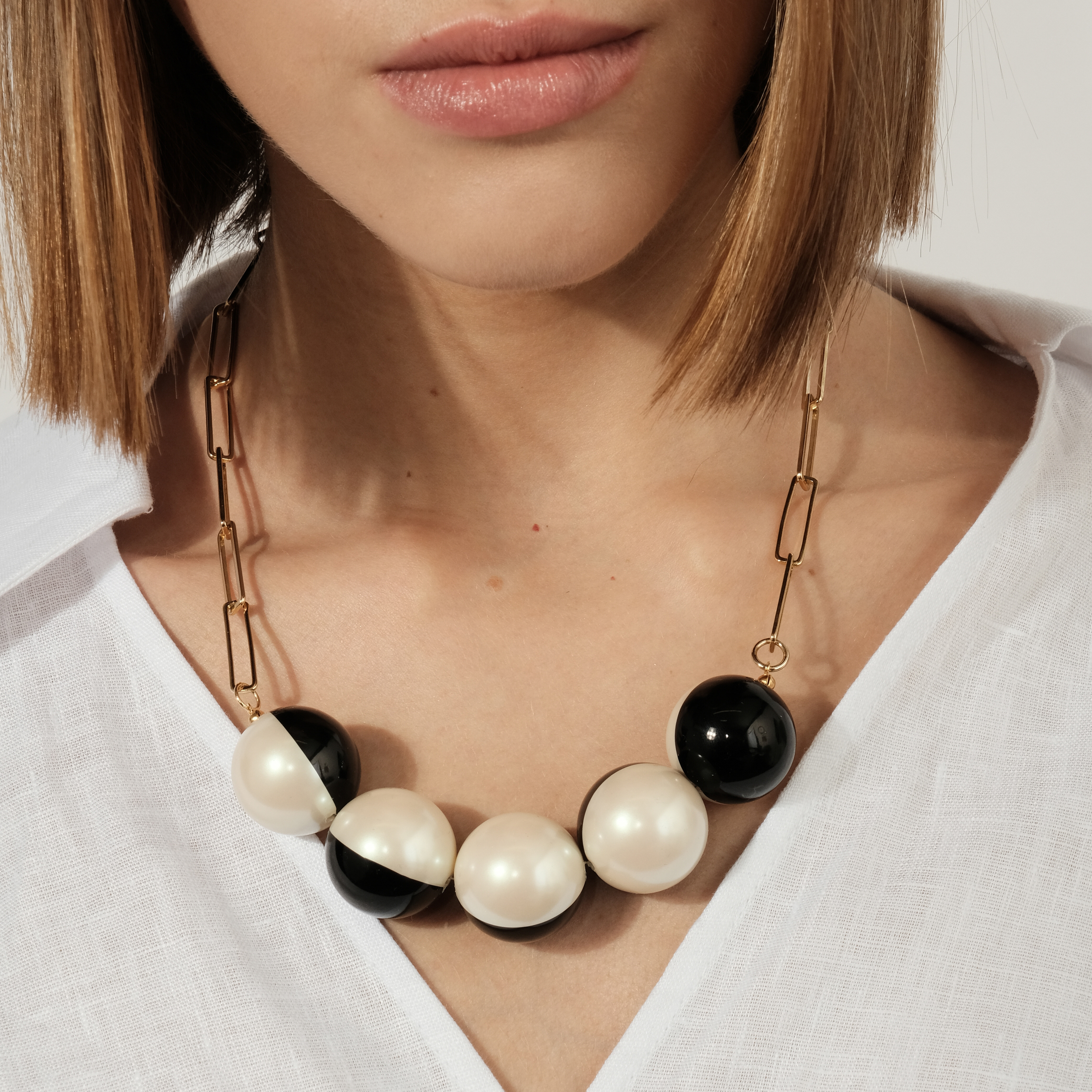 necklace-chain with large two-ring beads