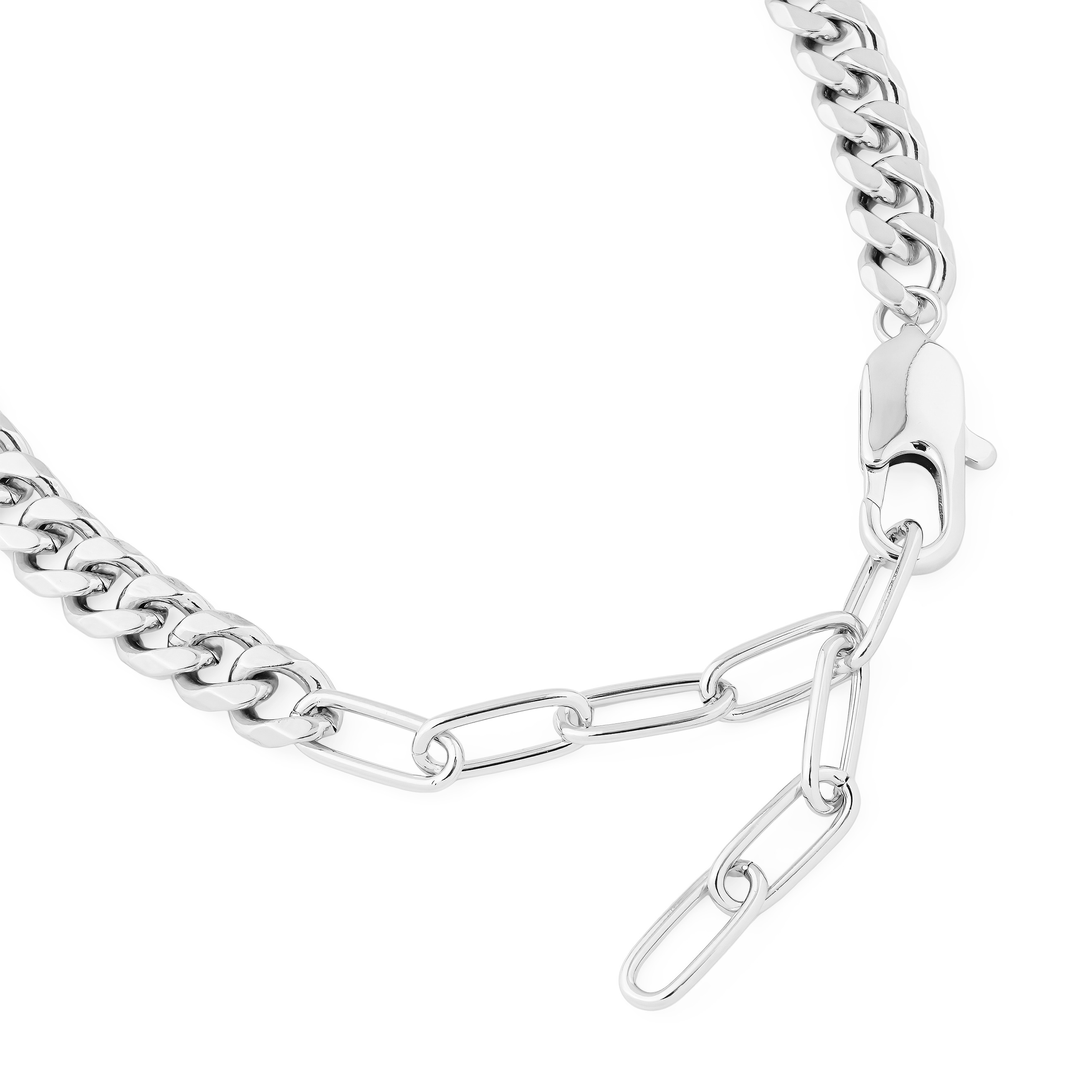 Necklace made of a chain of large weave and with a transparent insert