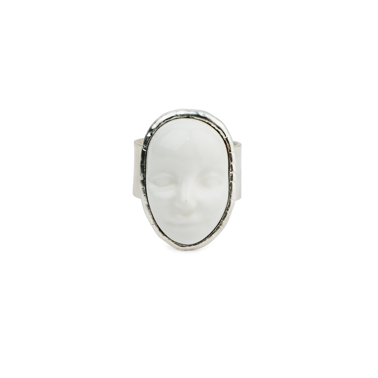 Poison Drop Lab Малое кольцо с серебряным покрытием с кабошоном из белого фарфора в форме лица
