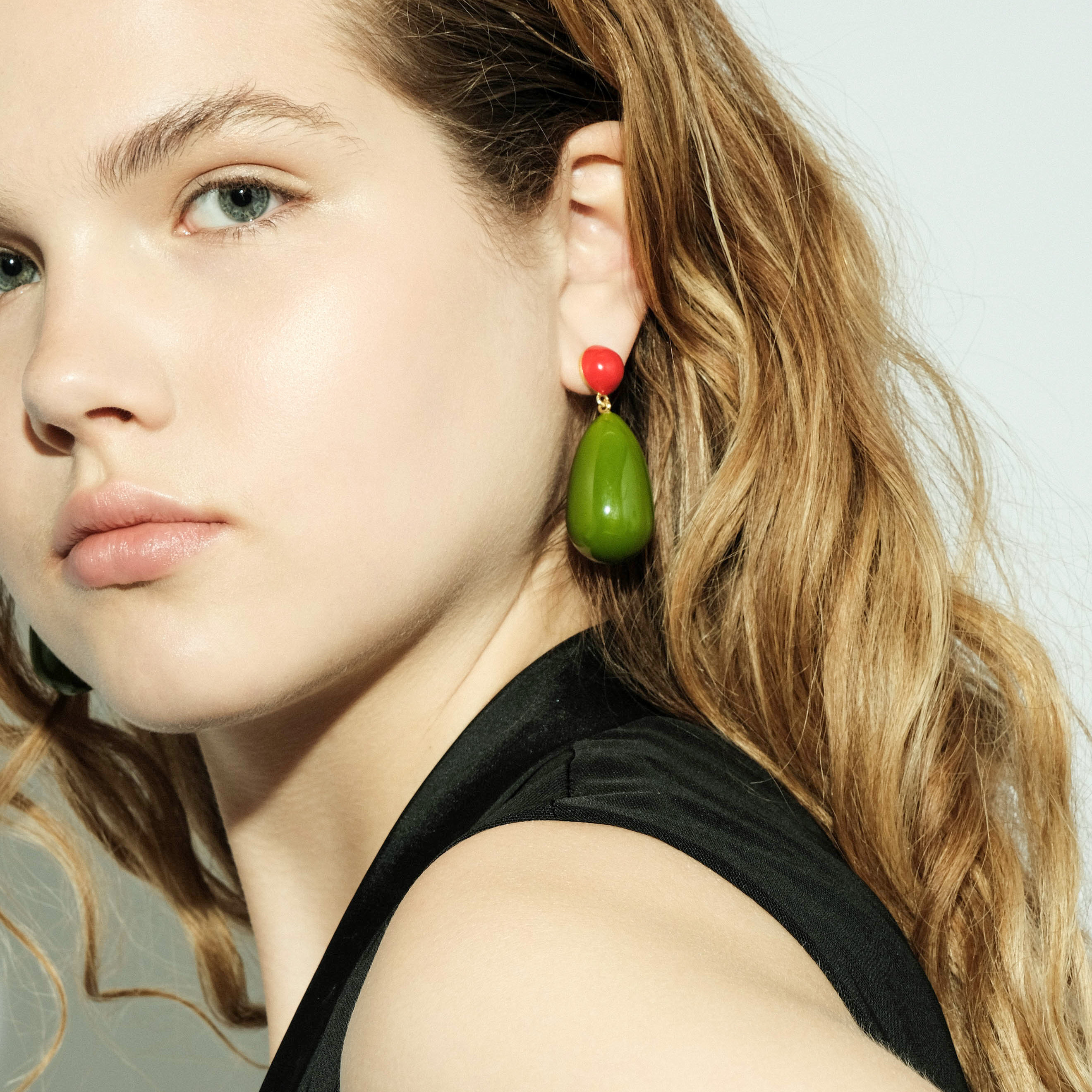 Gold-plated silver earrings with marsh and red enamel
