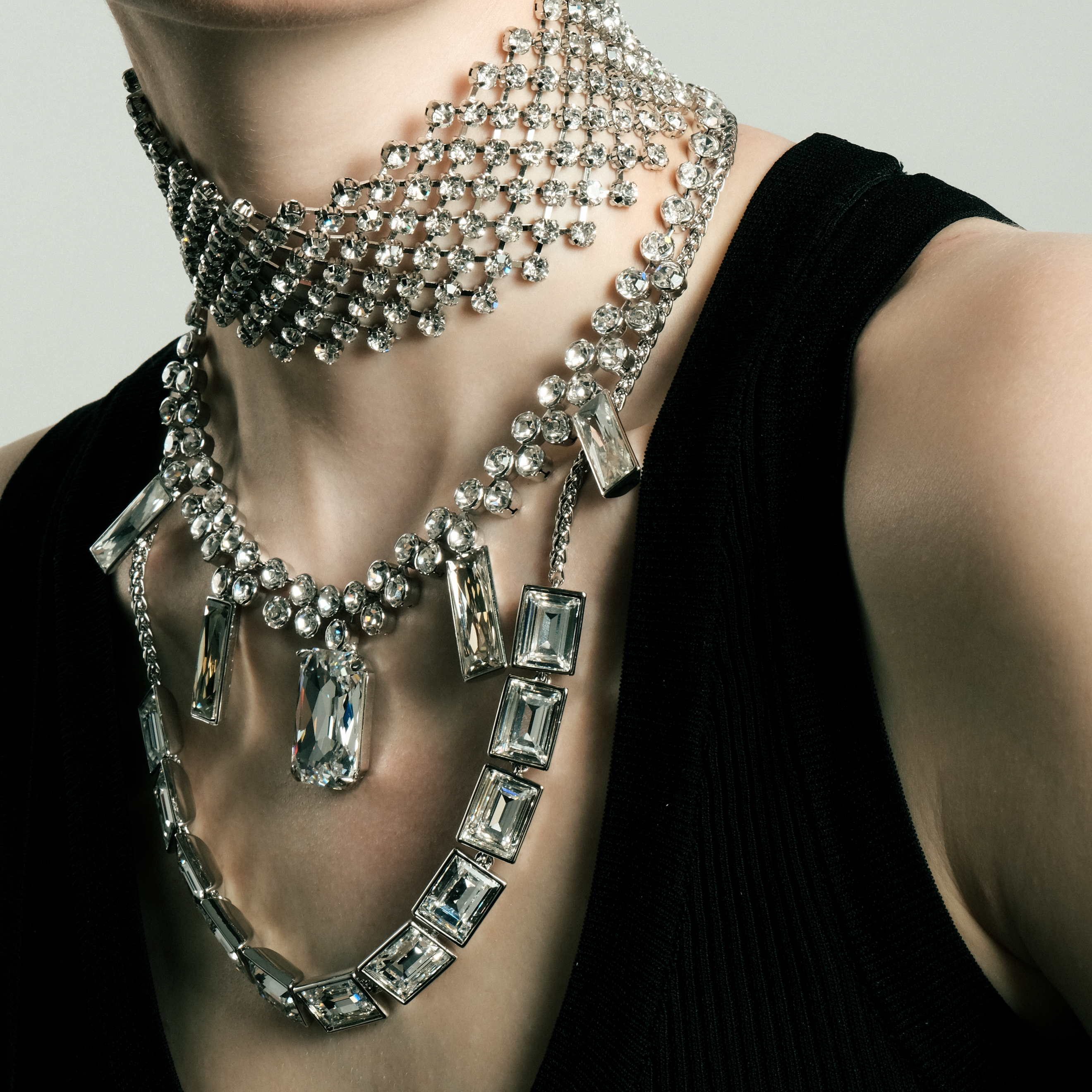 necklace with rectangular crystals