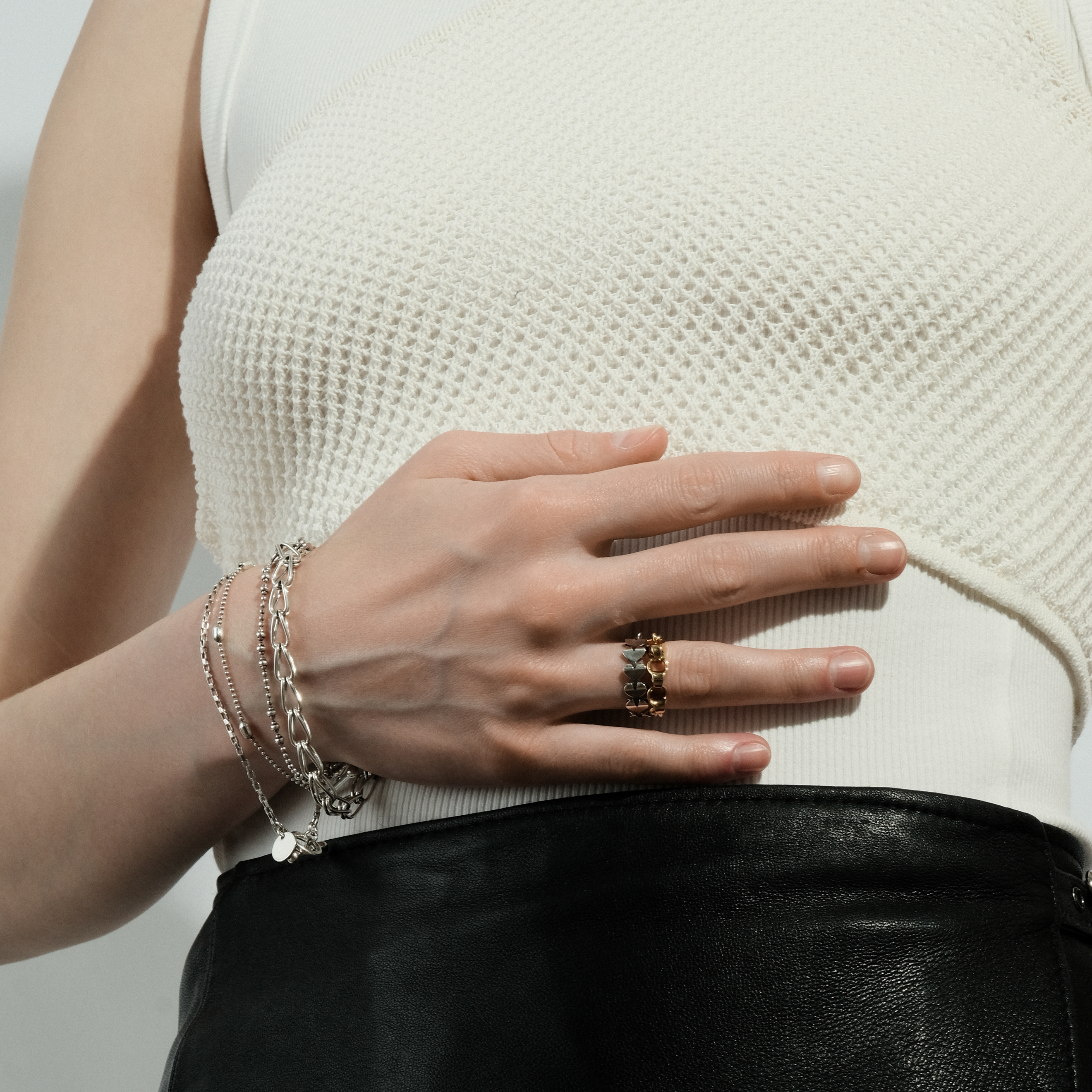 Серебристый браслет Dana из латуни