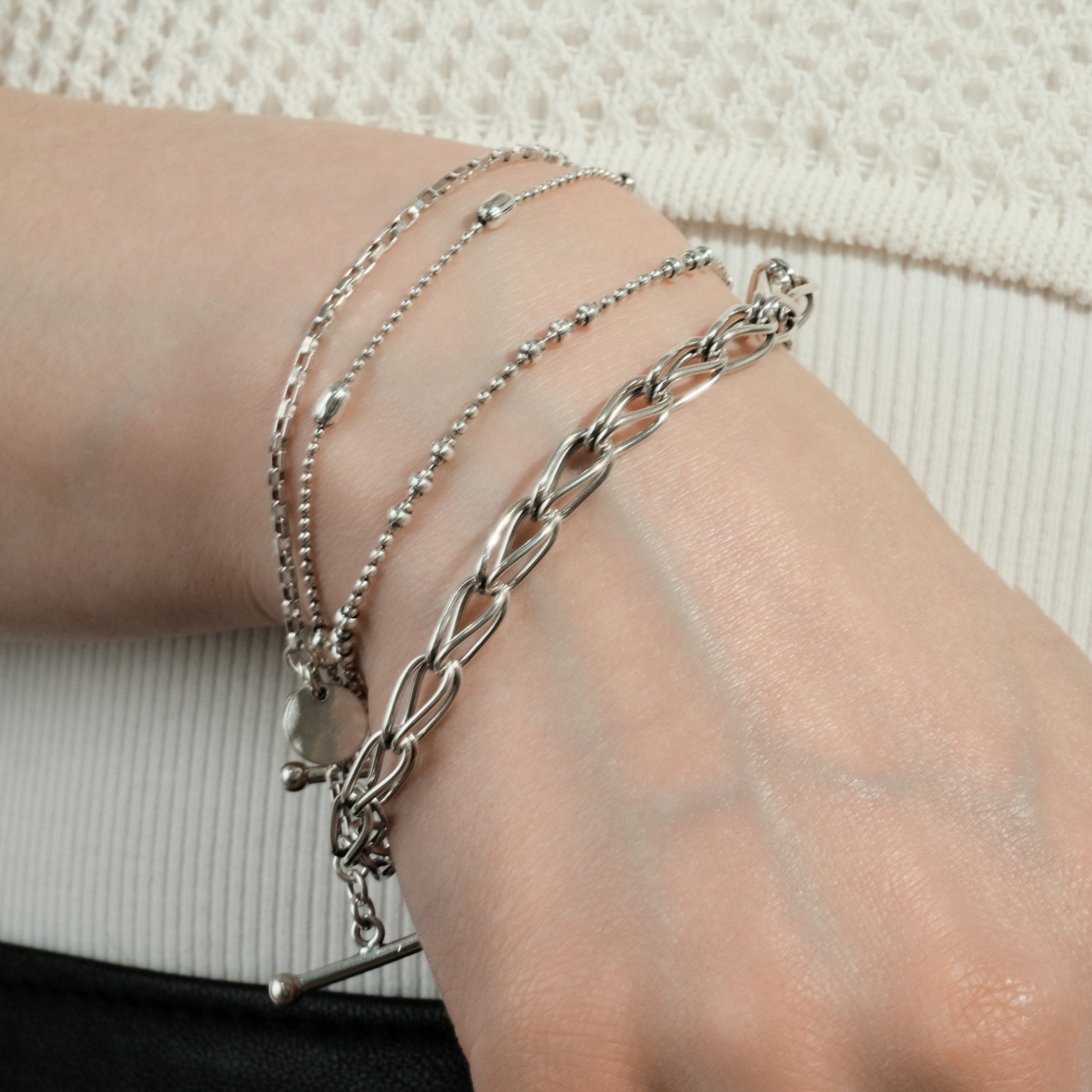 Серебристый браслет Dana из латуни