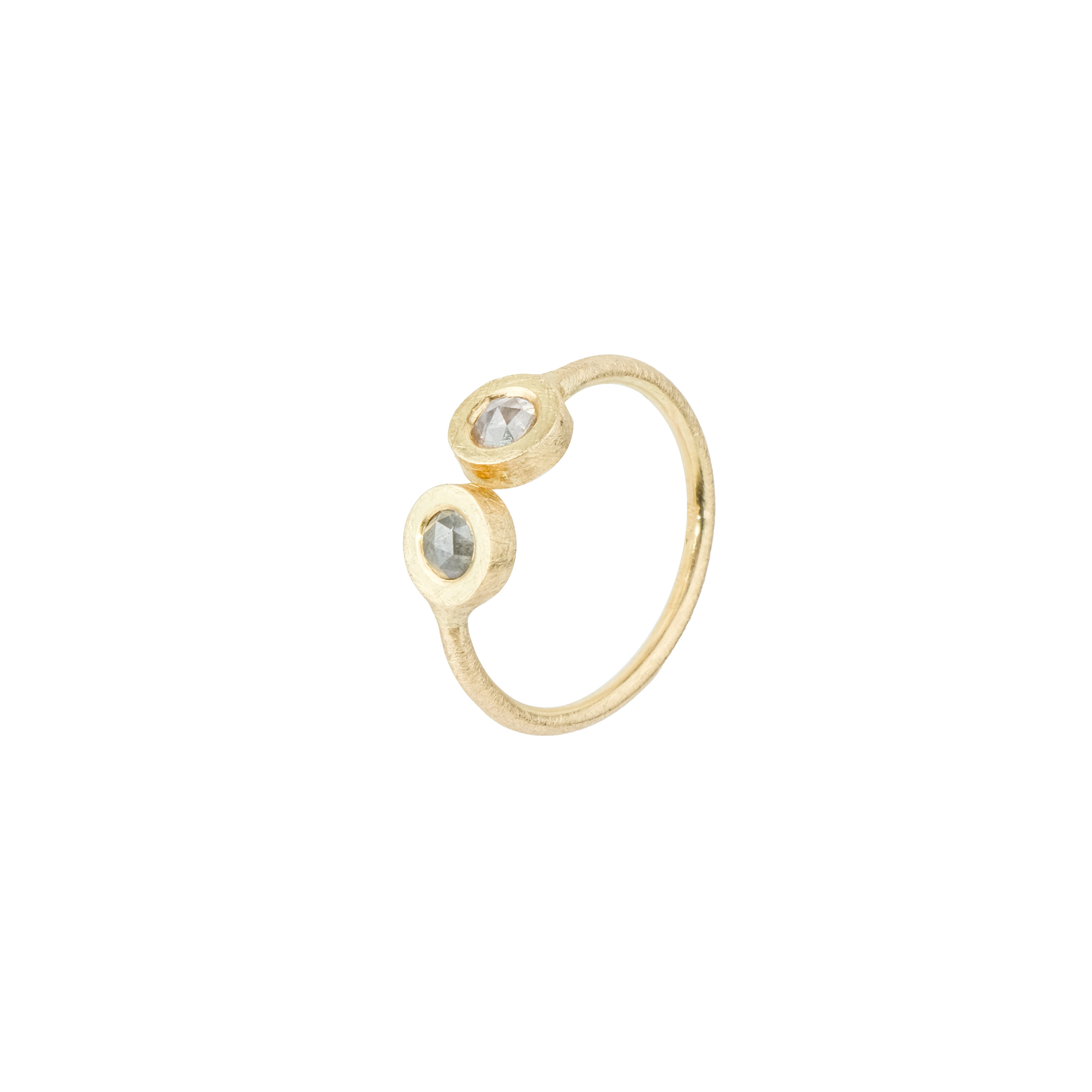 Кольцо Fragile rose из золота со вставкой из бриллиантов