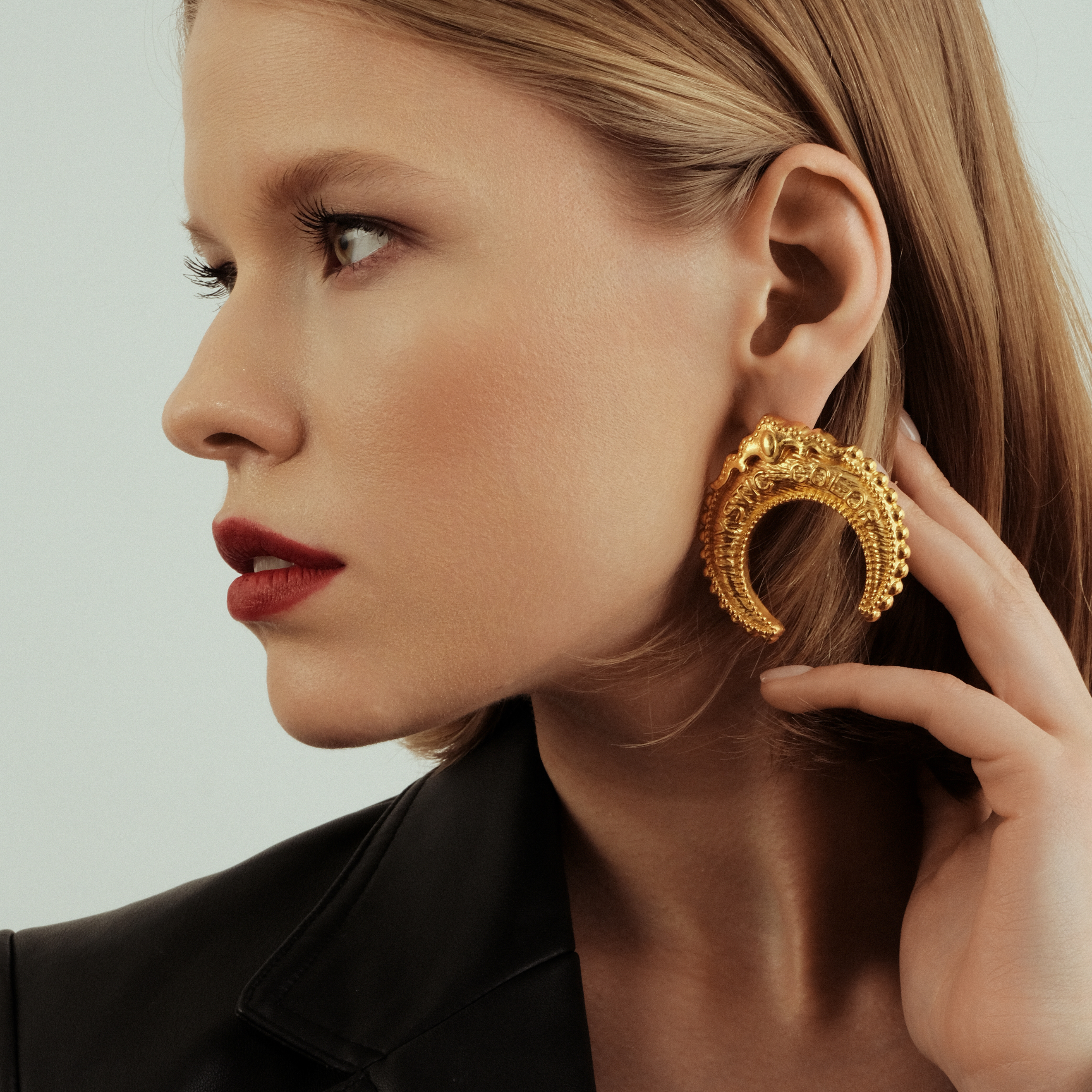 Gold-plated Crescent earrings
