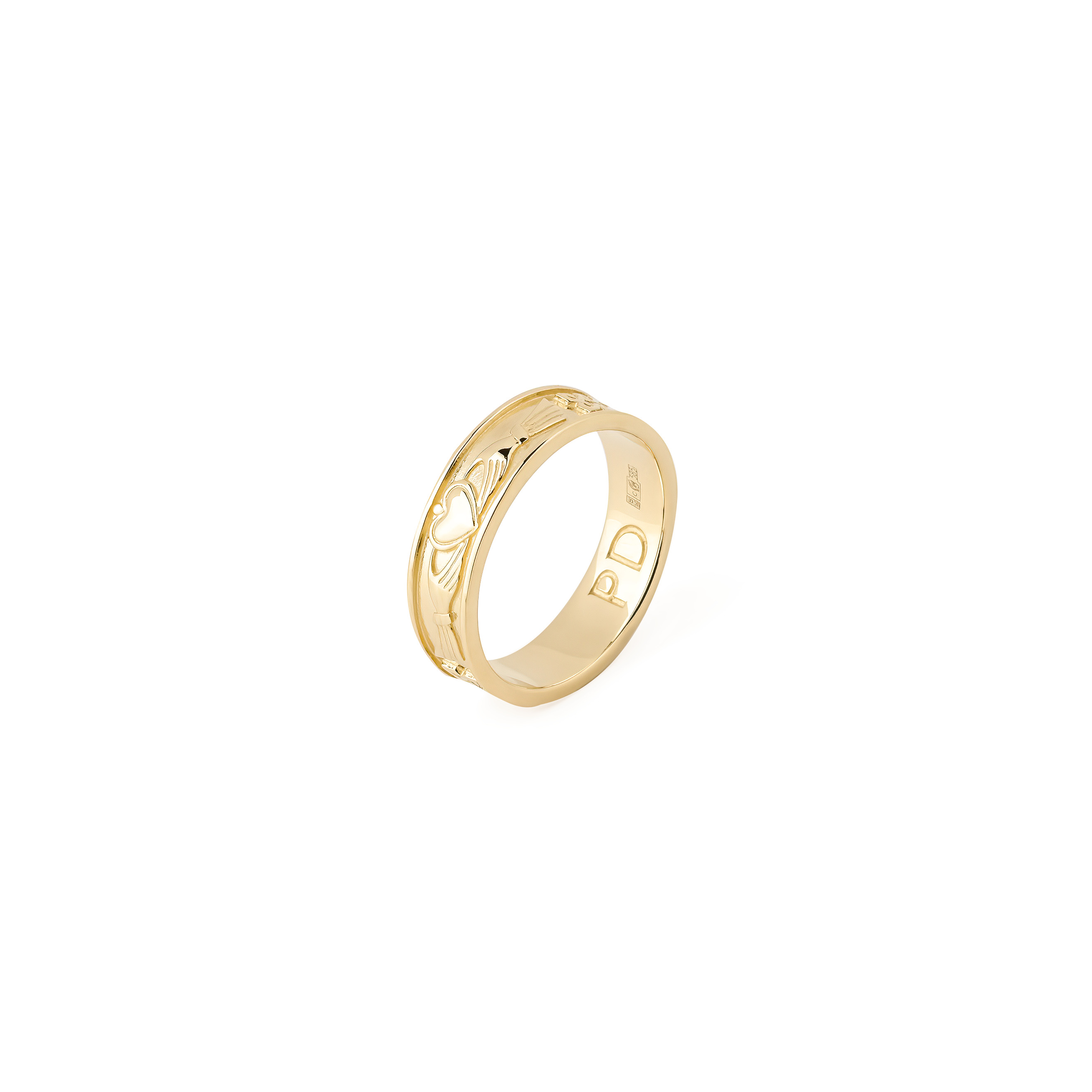 women’s yellow gold claddagh ring