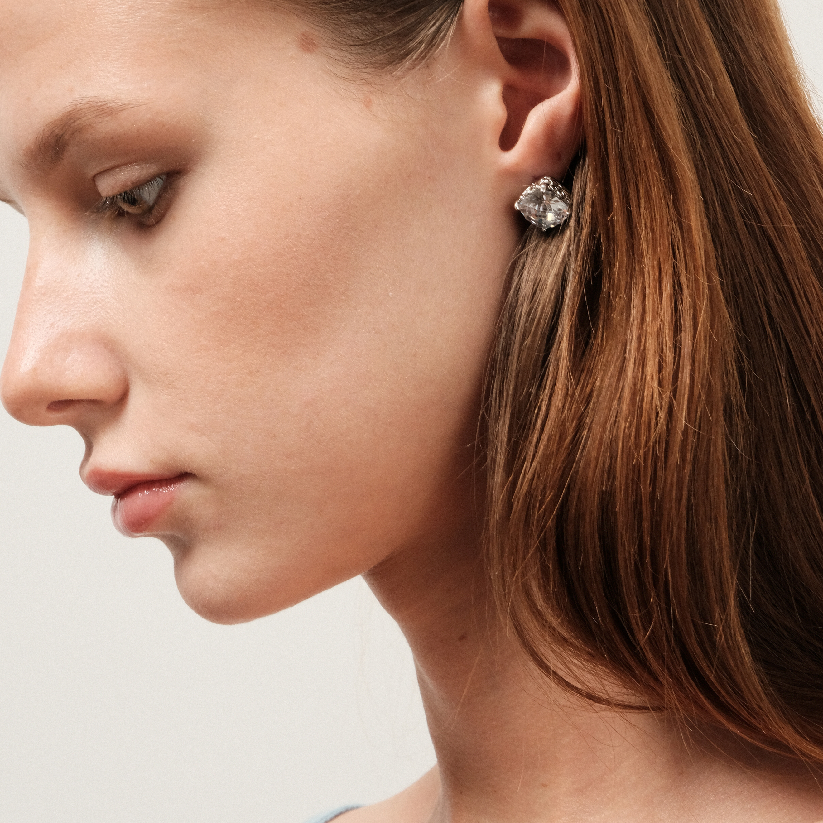 stud earrings with white crystals