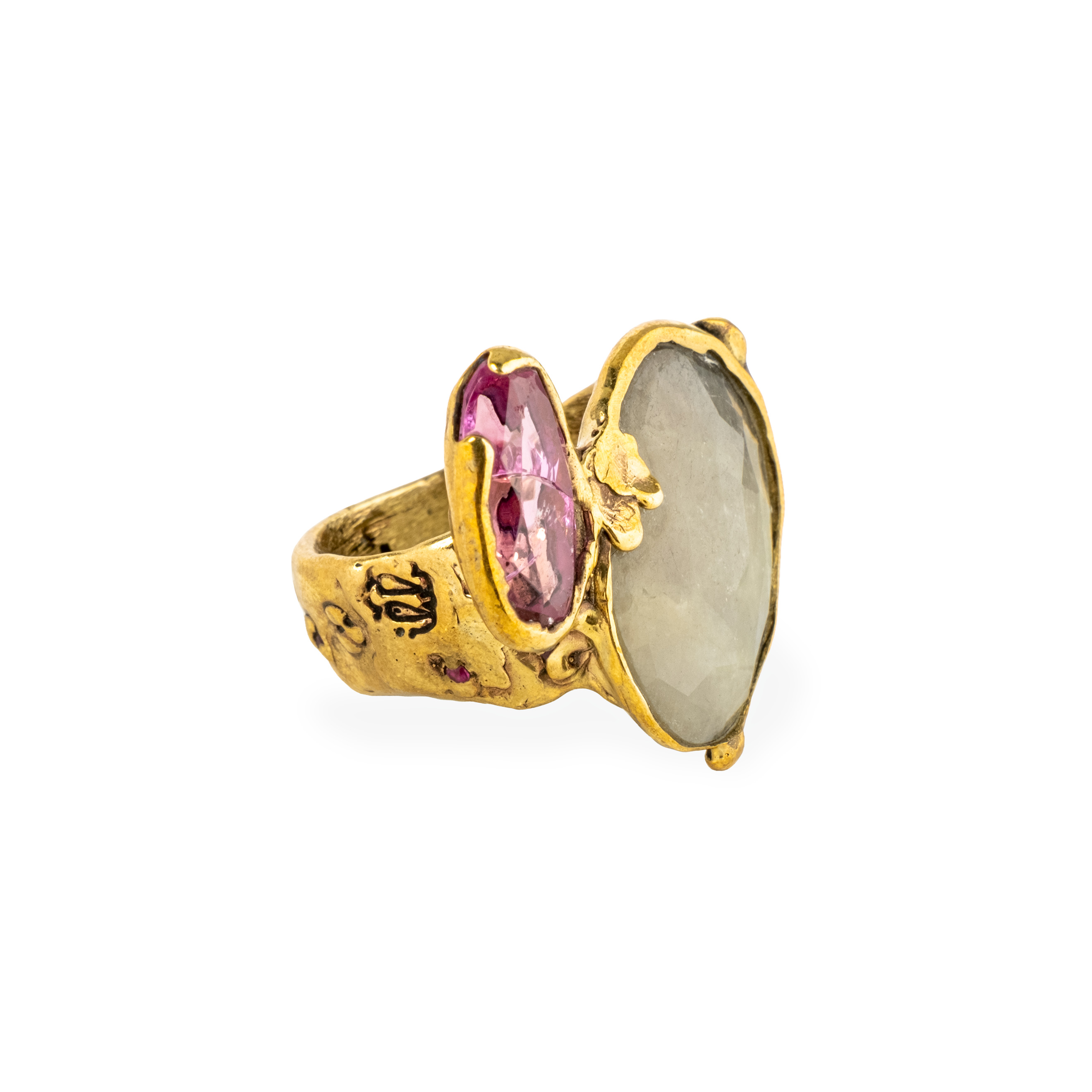 Brass ring with inserts: sapphire and synthetic ruby