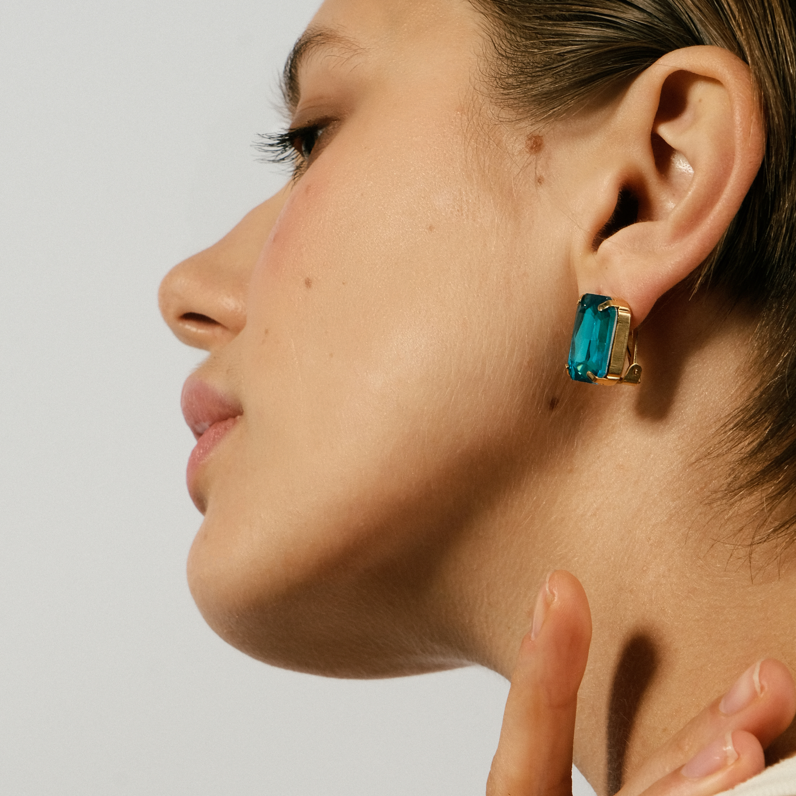 clips with blue crystals