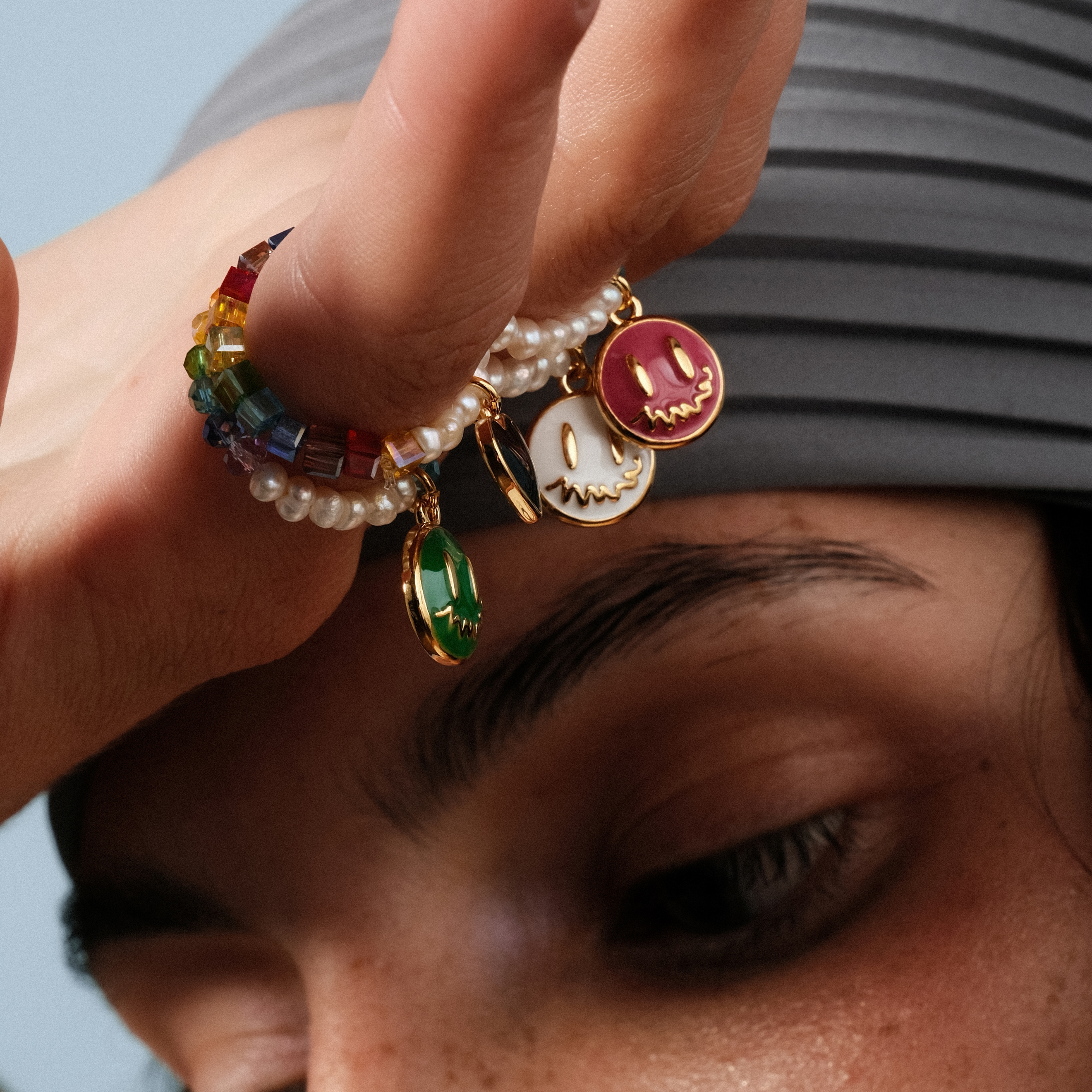 Beaded ring with a black heart