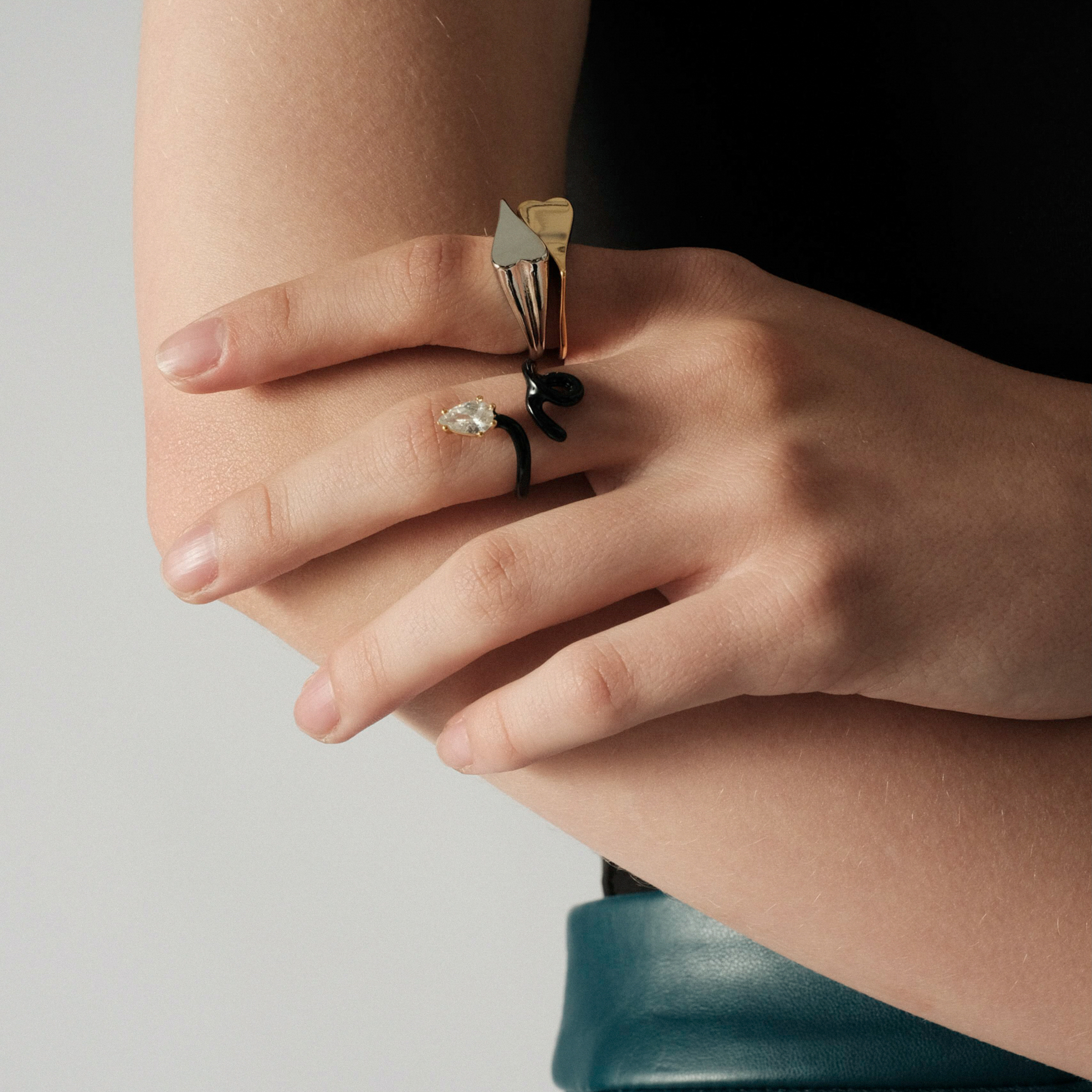 calligraphy black ring with crystal