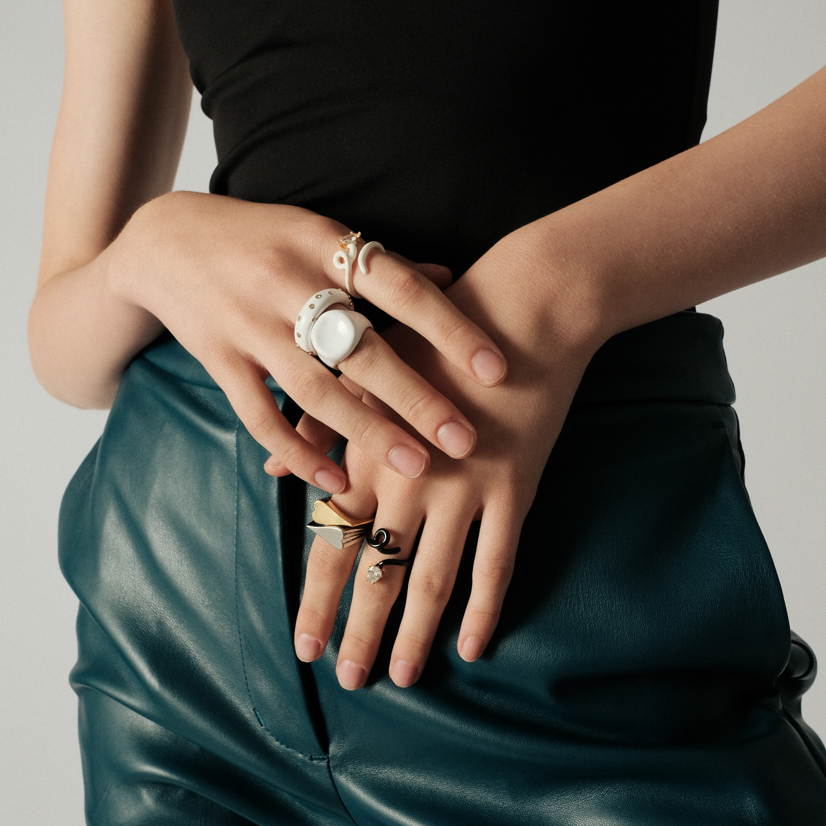 calligraphy white ring with crystal