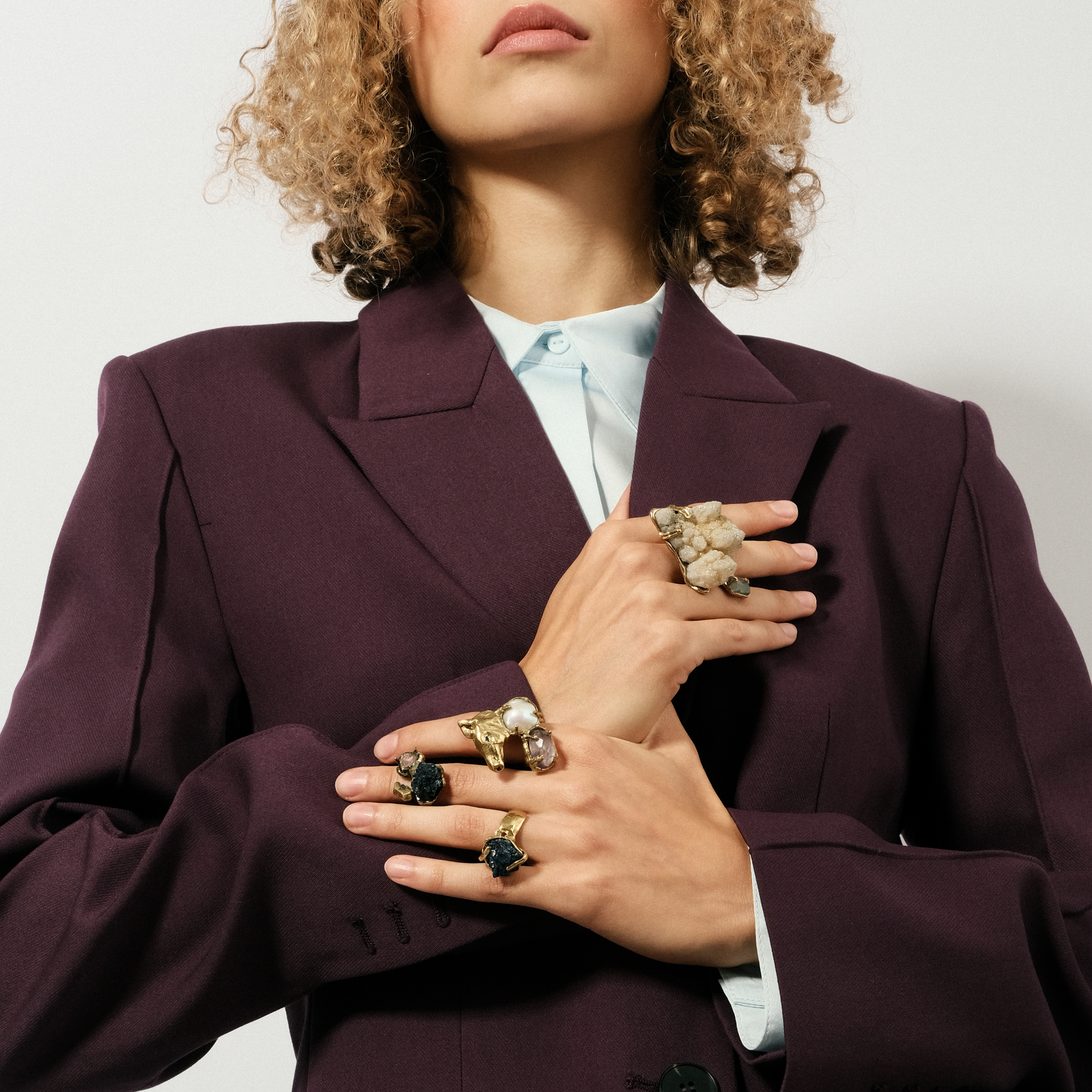 Brass ring with inserts: amethyst and pearls