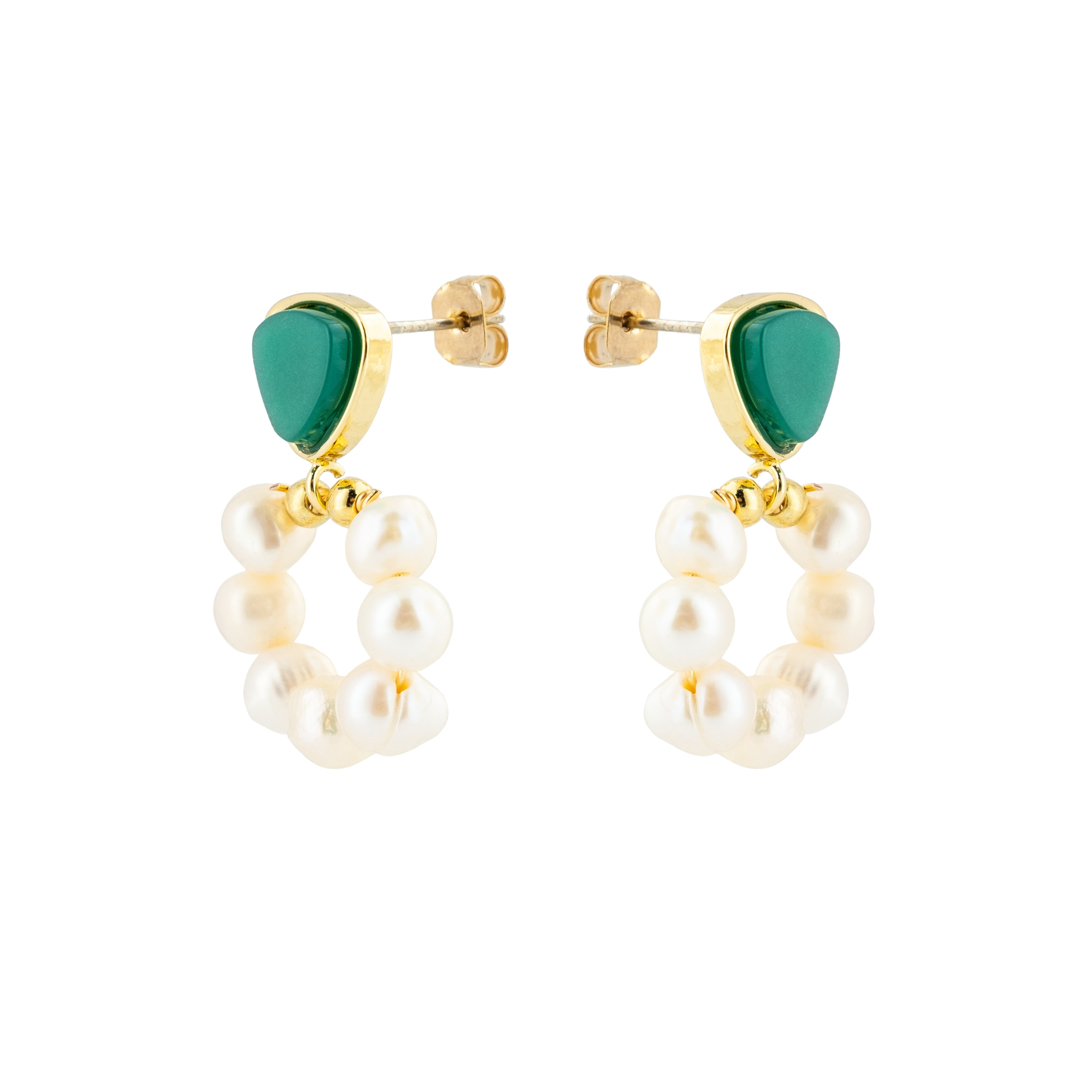 Earrings with green stone and pearls
