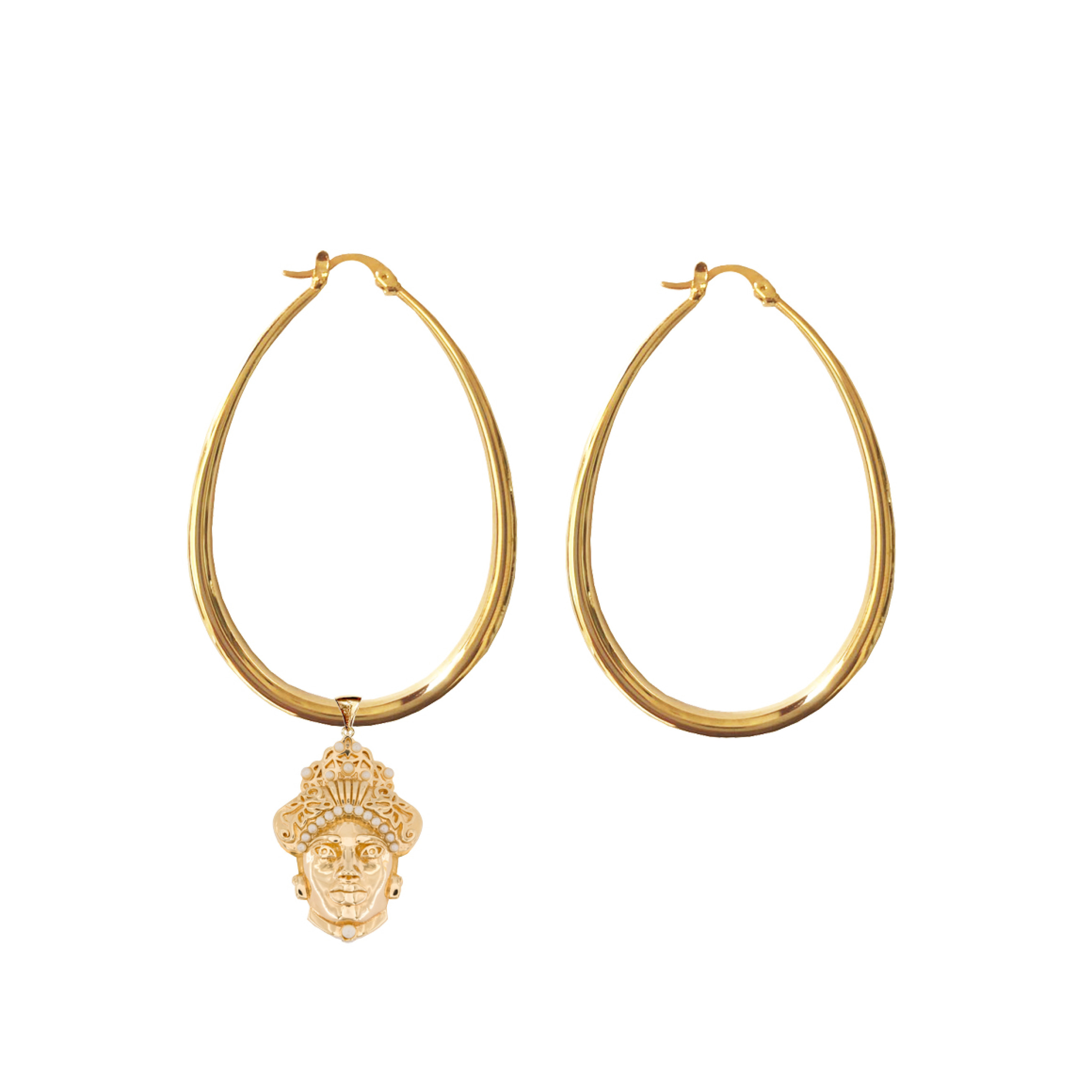 stilla earrings with hibryd moor gold-plated charm