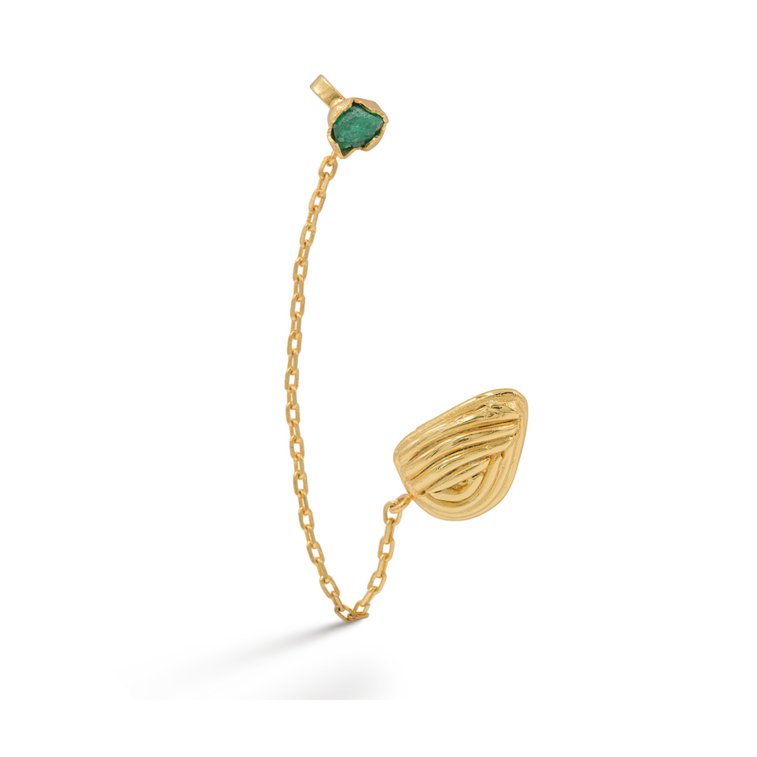 Earcuff concha con esmeralda