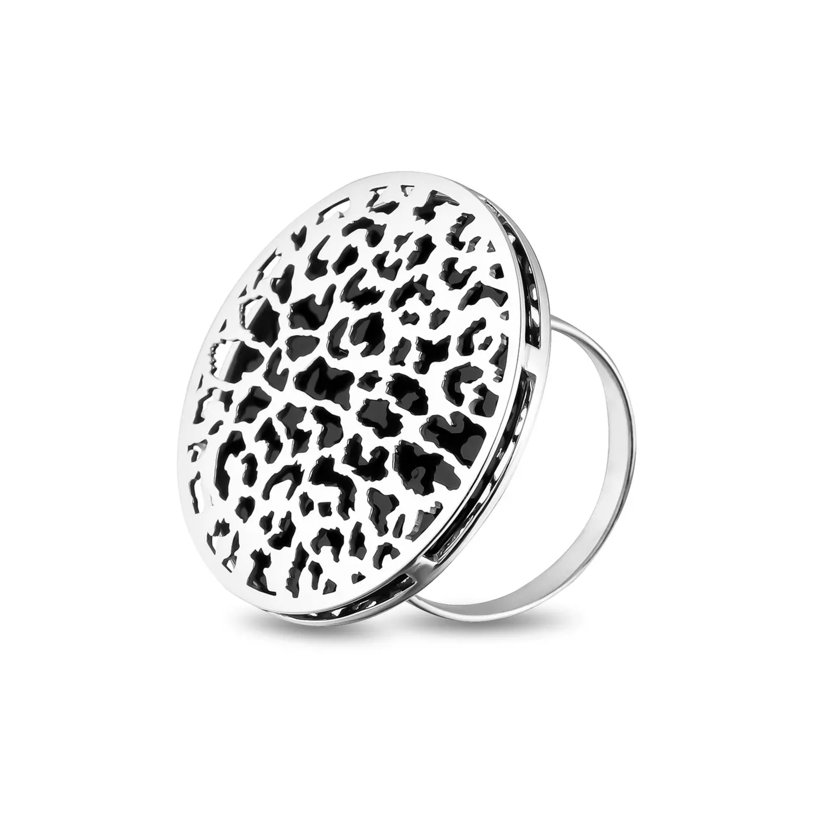 Large silver ring with leopard pattern