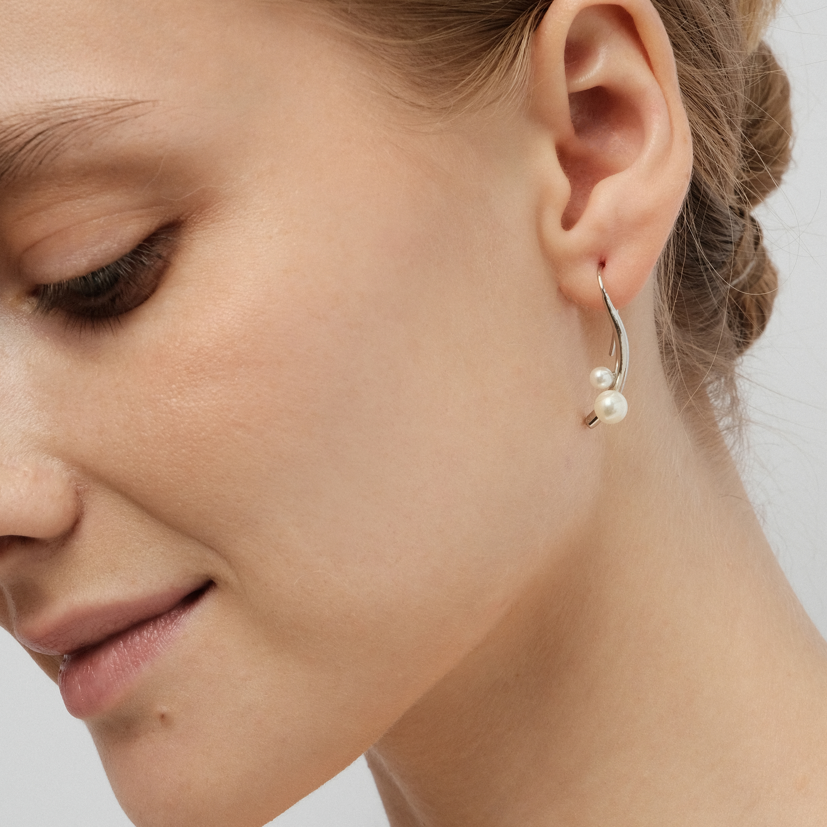 earrings with pearl beads