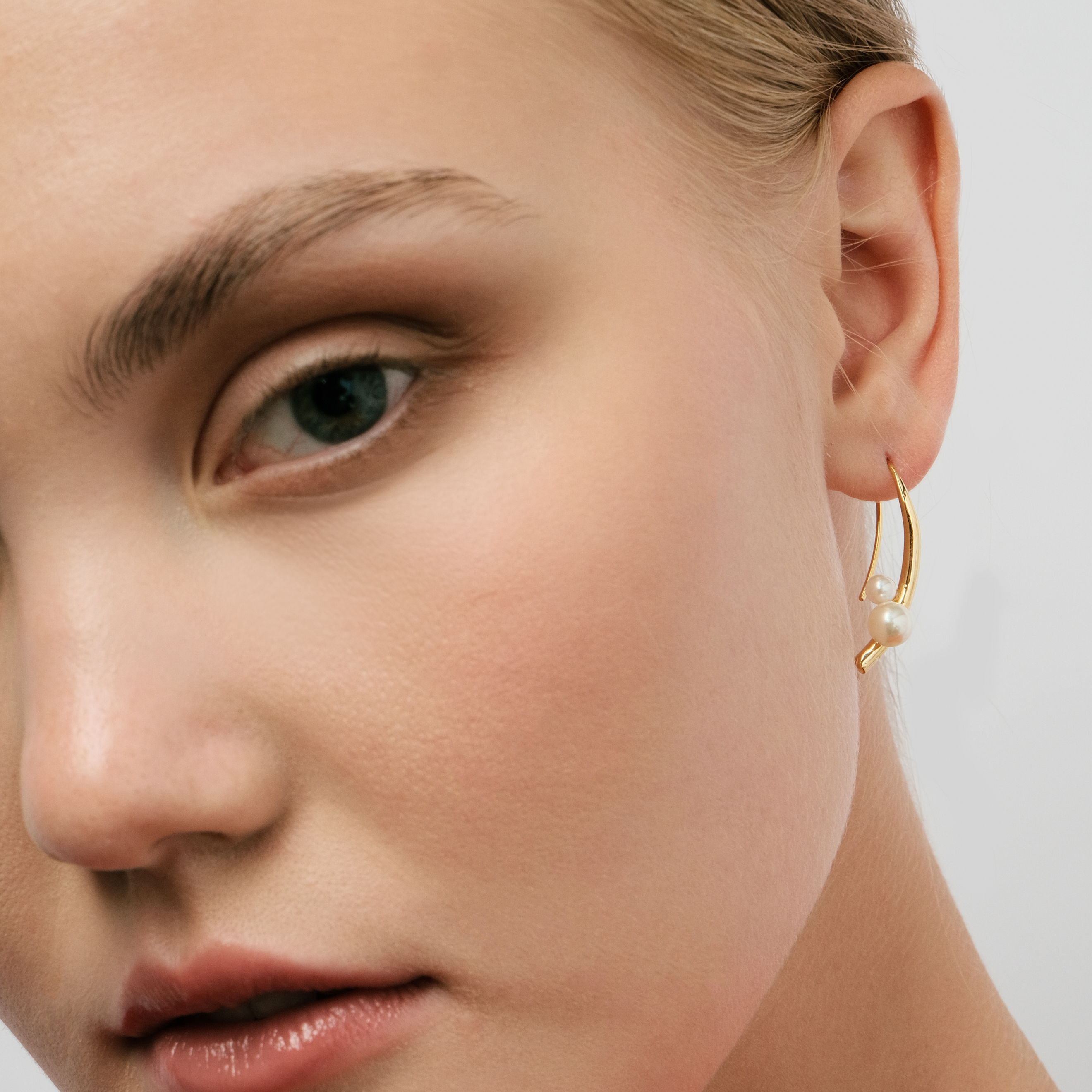 earrings with pearl beads