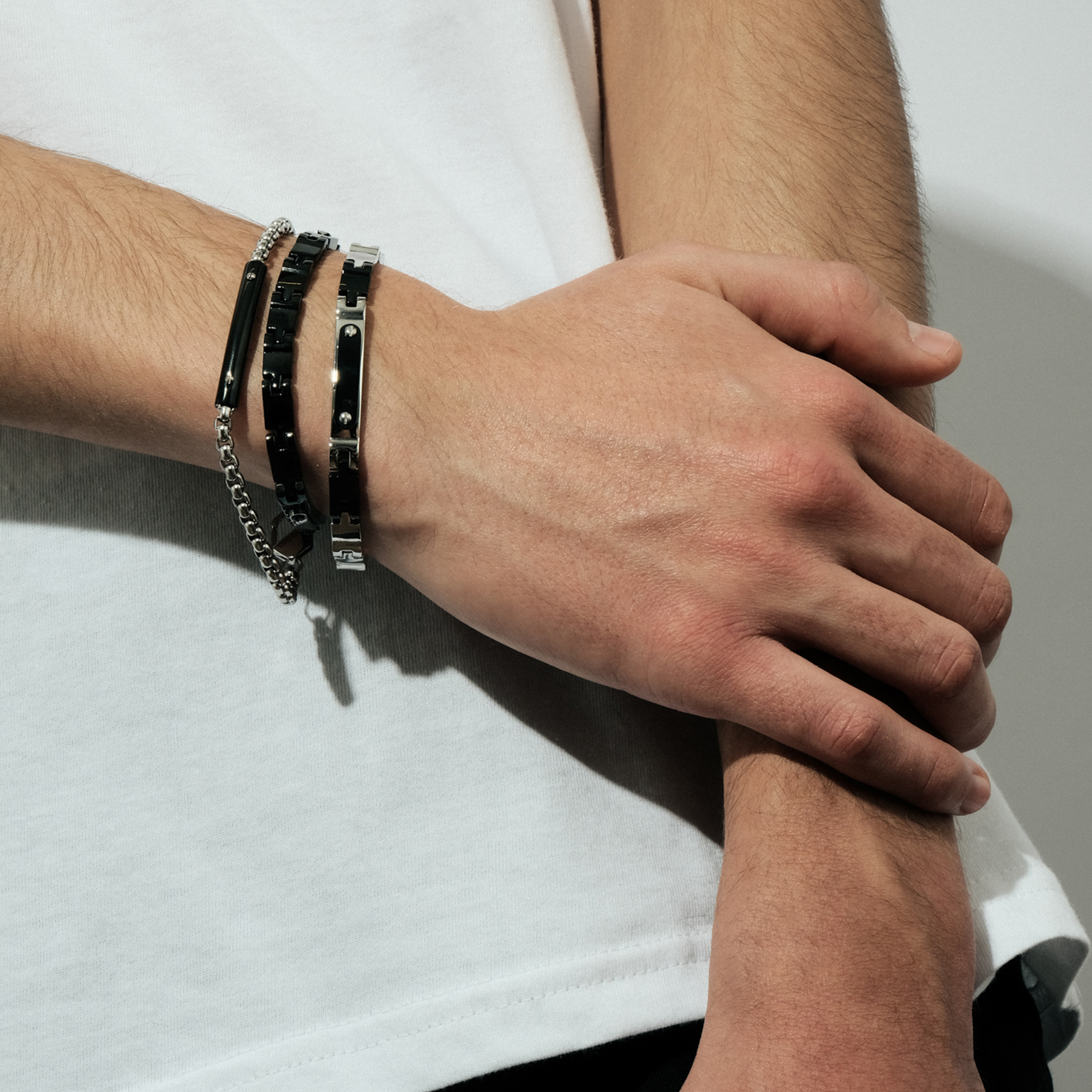 Stainless steel bracelet with IP coating