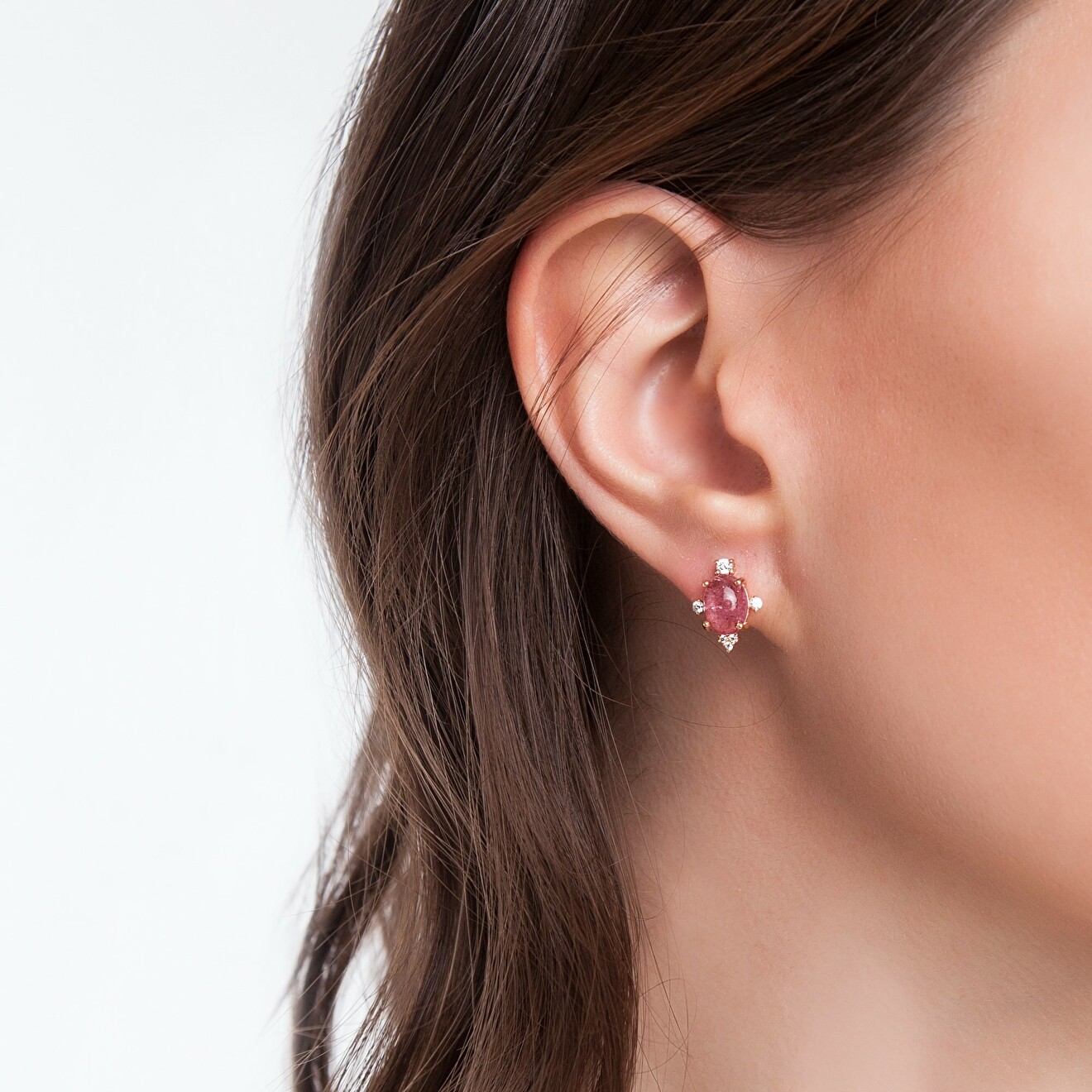 Gold-plated stud earrings with pink tourmalines