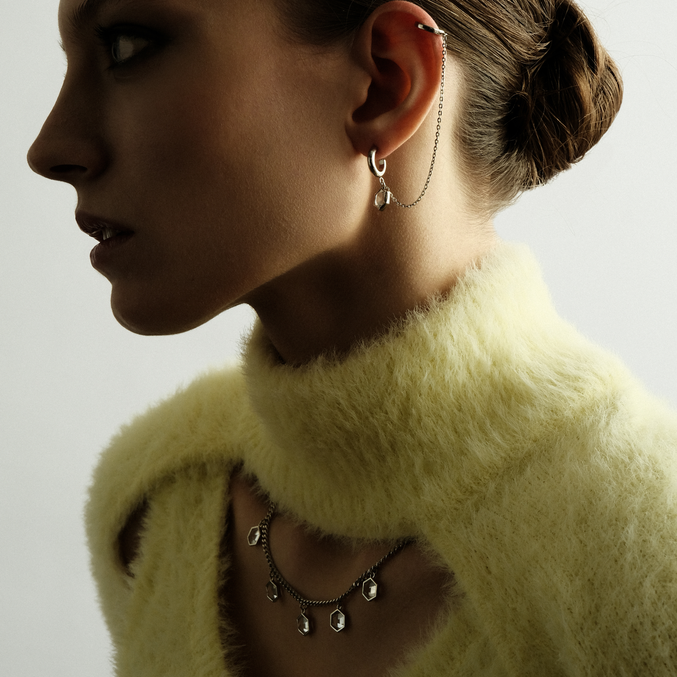 Кафф с горным хрусталем
