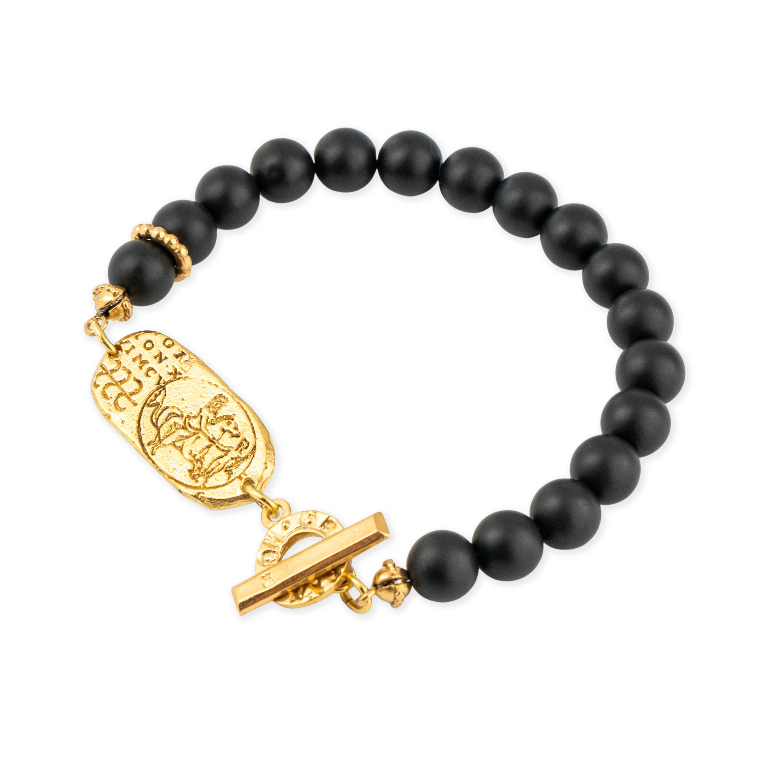 Golden bracelet with black onyx
