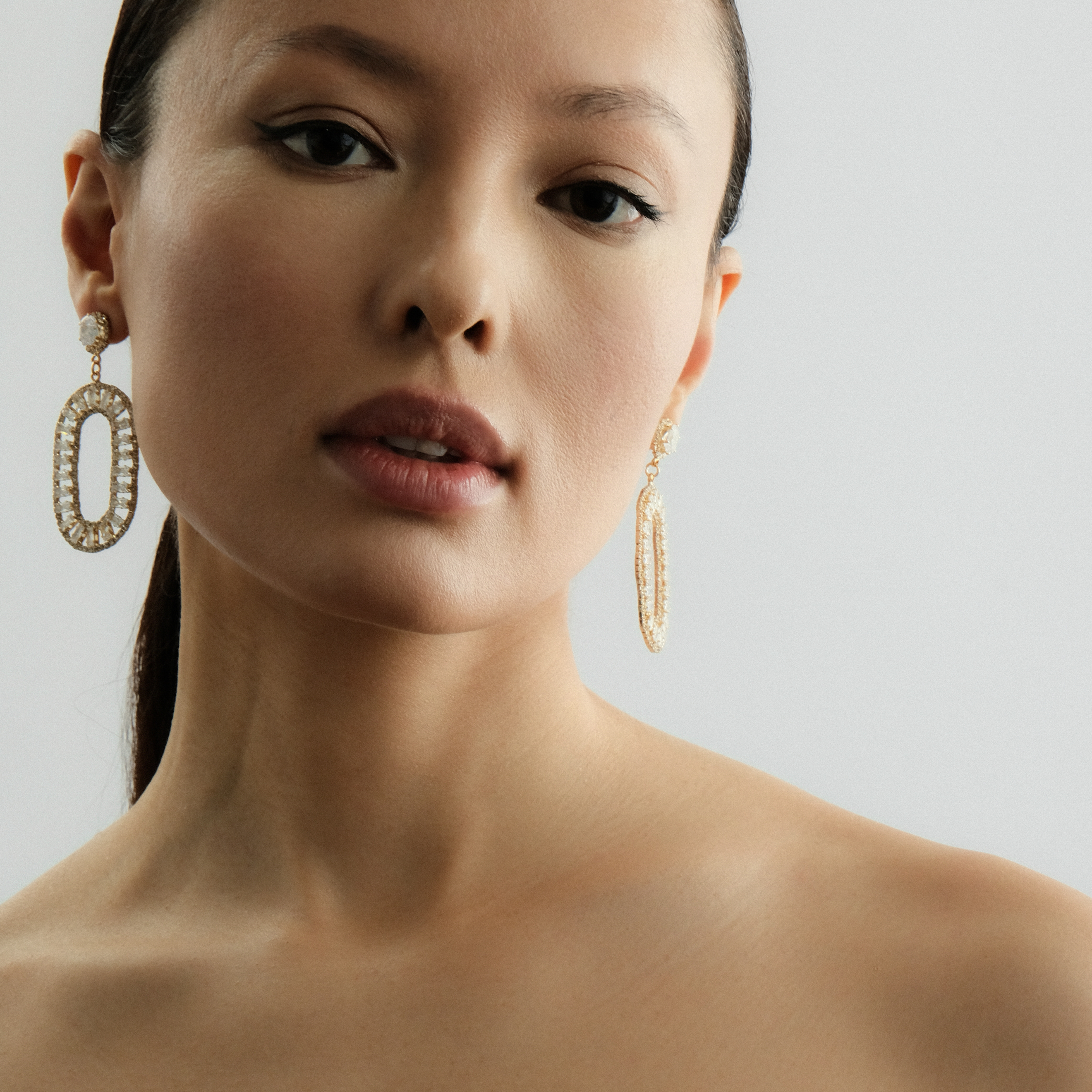 oval earrings with crystals
